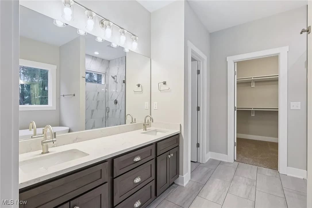 Bathroom vanity in a Henderson Homes build
